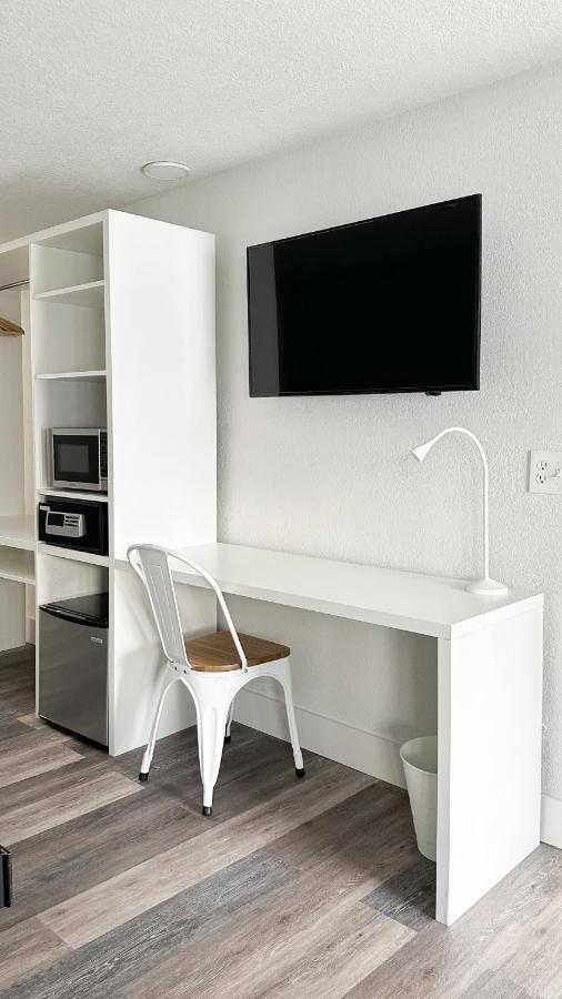 Golden Isles Inn & Suites 브런즈윅 외부 사진