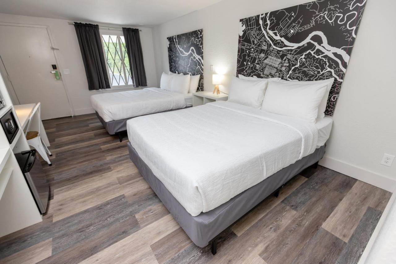 Golden Isles Inn & Suites 브런즈윅 외부 사진