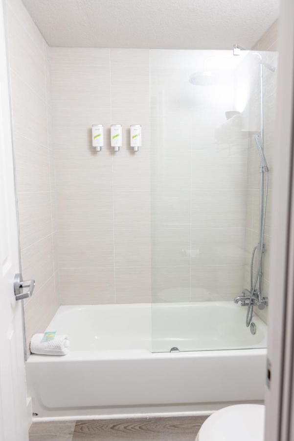 Golden Isles Inn & Suites 브런즈윅 외부 사진