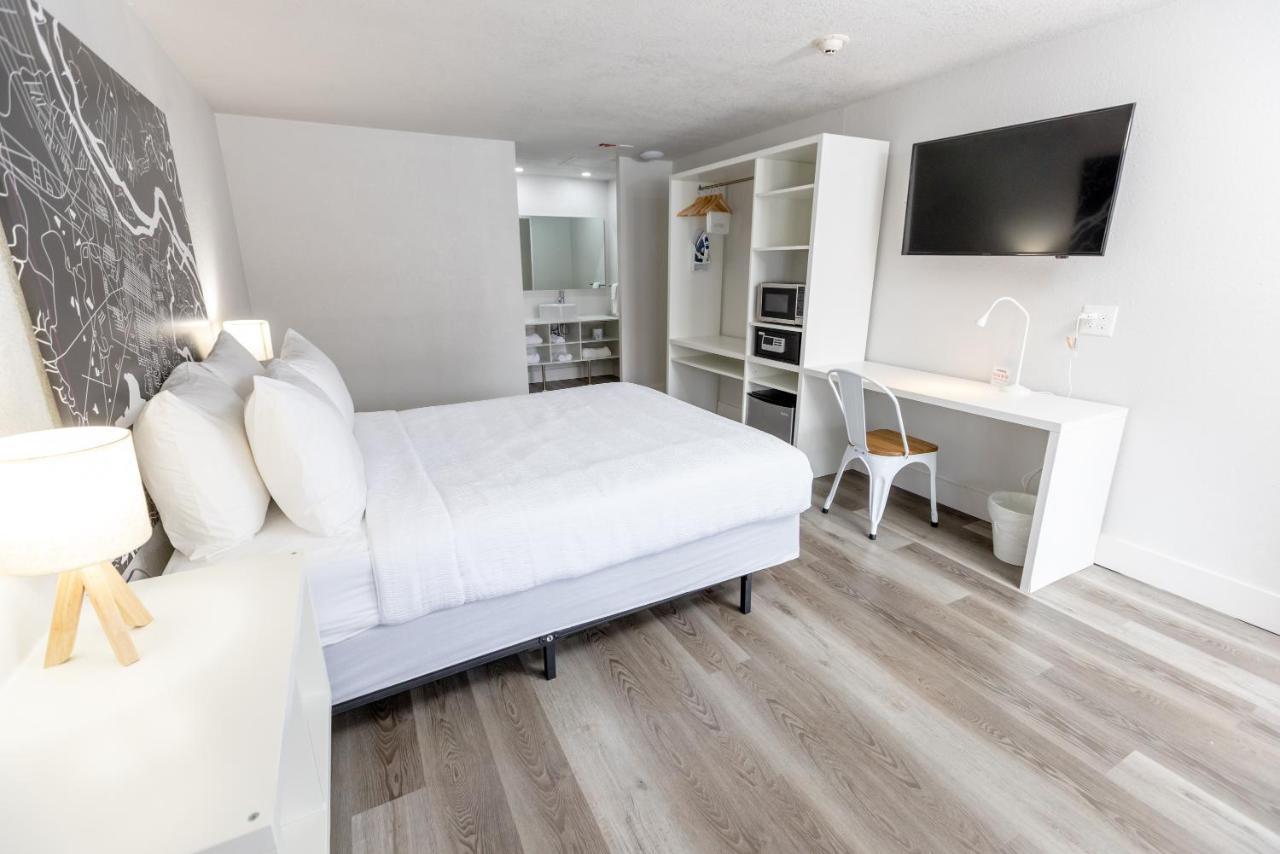 Golden Isles Inn & Suites 브런즈윅 외부 사진